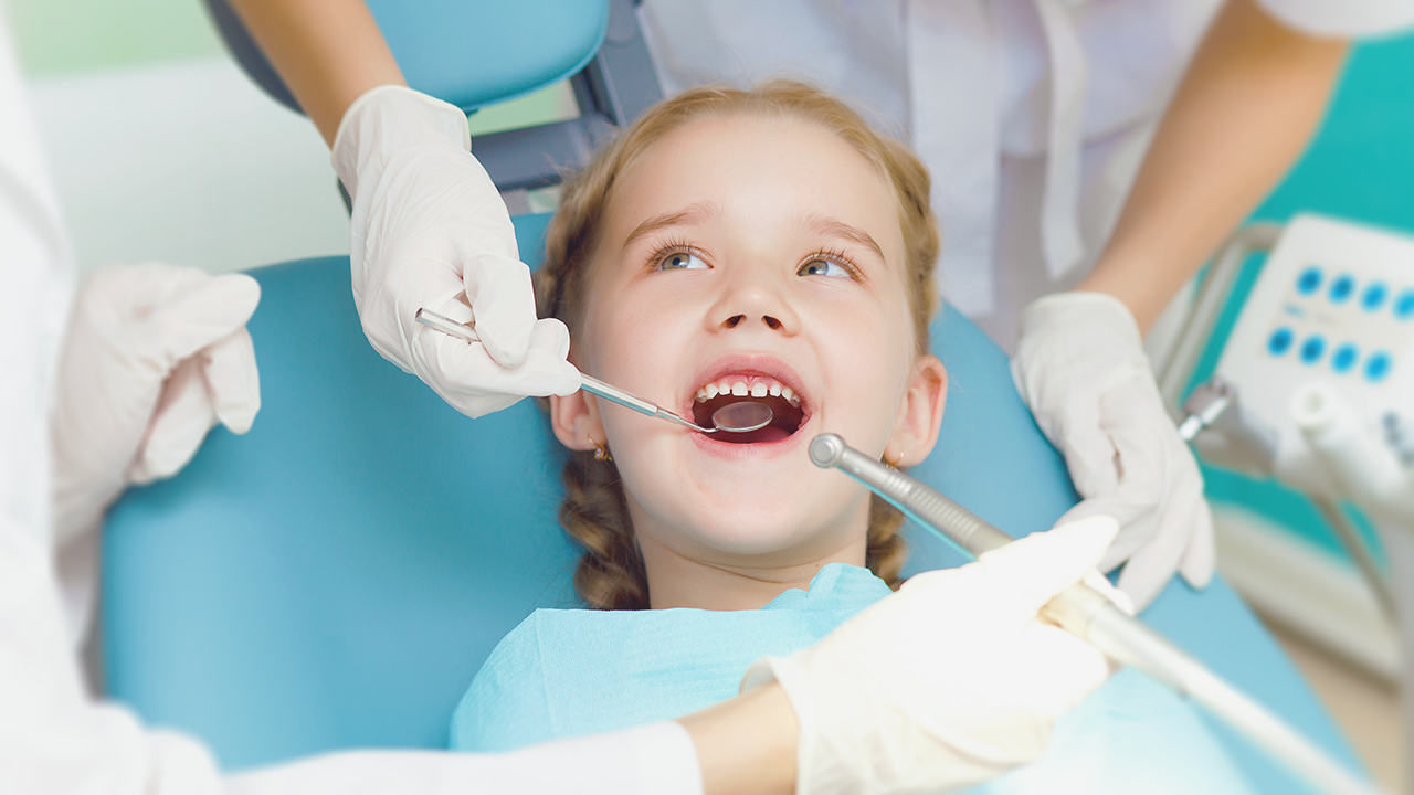 Cuidados ortodÃ´nticos para crianÃ§as e prÃ©-adolescentes