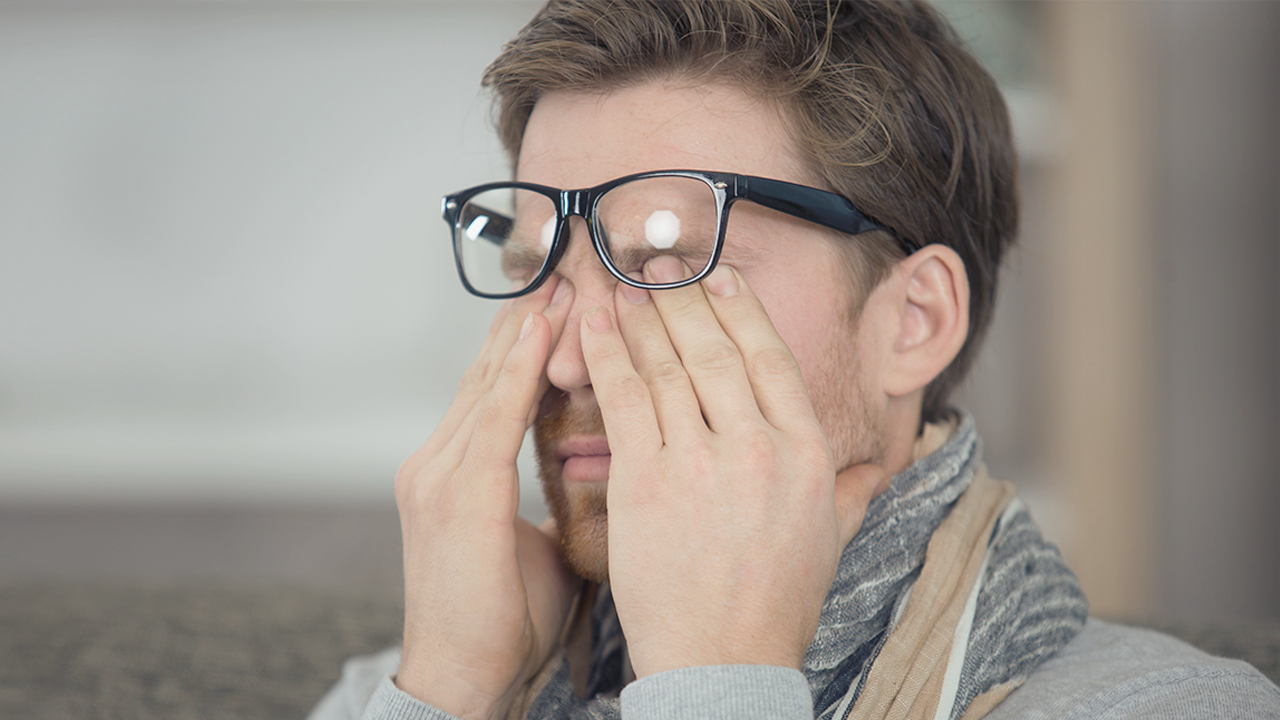 Por que vocÃª NÃO deve coÃ§ar os olhos?
