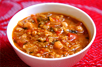 Sopa de Lentilha com Chuchu e Frango